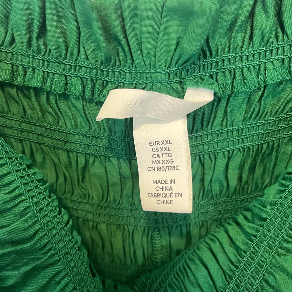 H&M Smocked-Bodice Strappy Green Dress - Picture 7 of 7